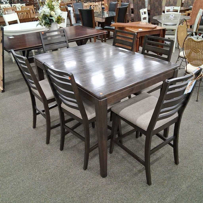 Dining Table W/ 6 Chairs & 1 Leaf