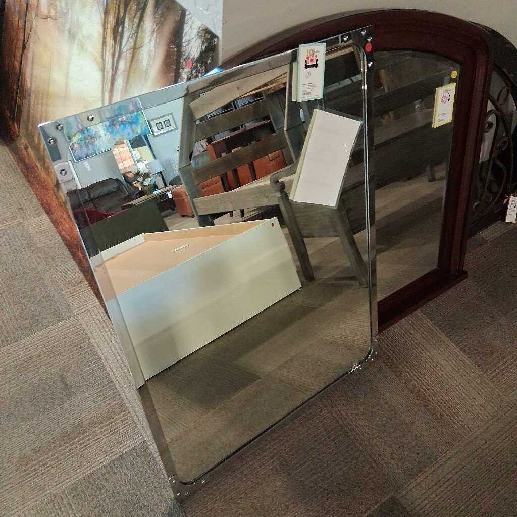 Consignment Furniture