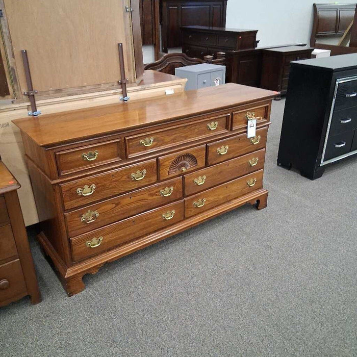 Dark Wood 10 Dwr Dresser