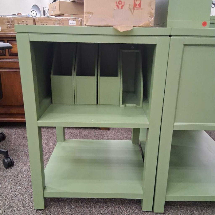 Green 12 Pc Crafting Table w/ Shelves