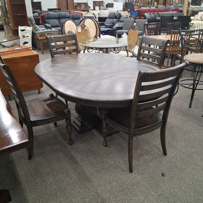 Hooker Dark Wood Dining Table 1L 4Ch