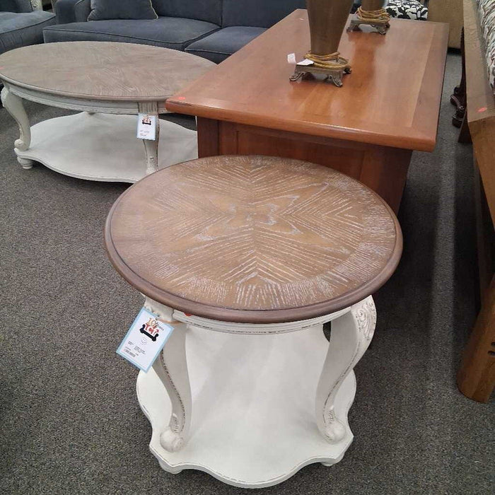 Ashley "Realyn" End Table