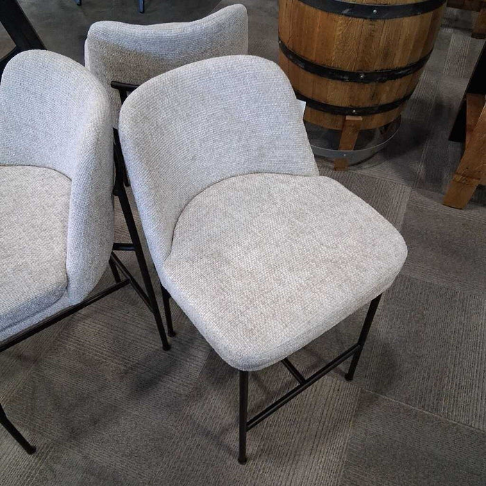 Set of 3 Safviah Gray Barstools