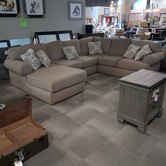 England Furniture Gray 3/Pc Sectional