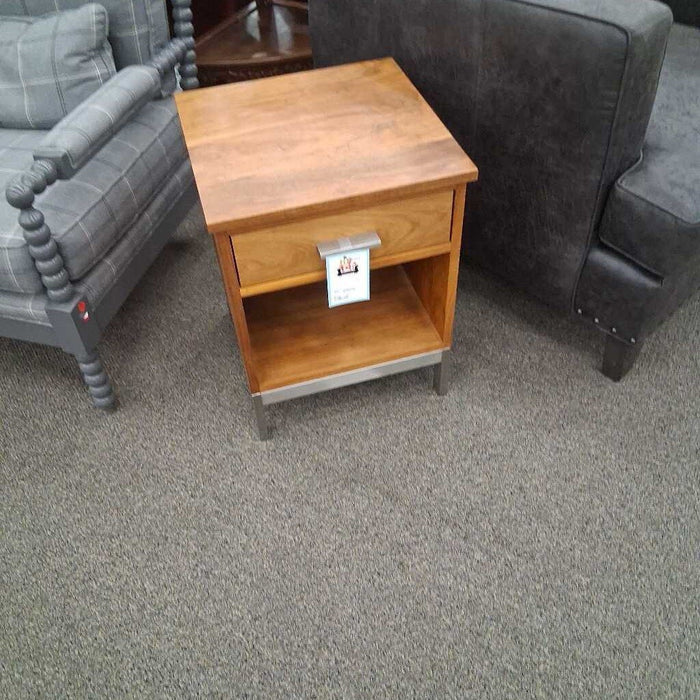 Wood & Metal End Table w/ Dwr