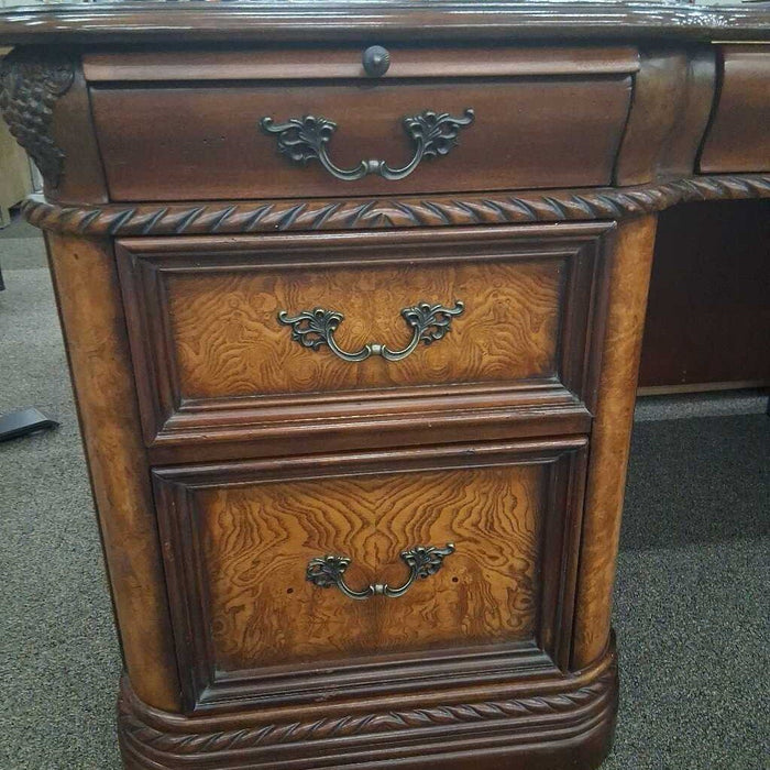 Large Wood Execitive Desk