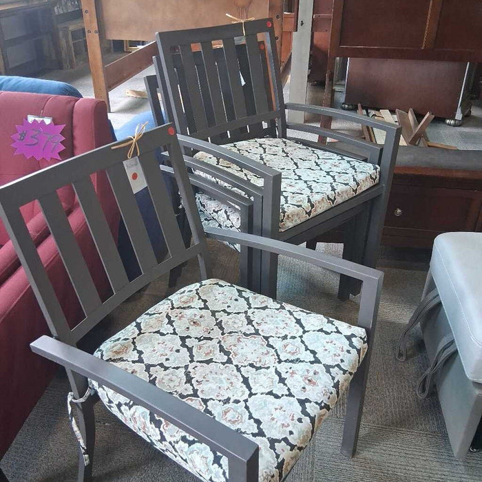 Patio Chair w/ Cushion