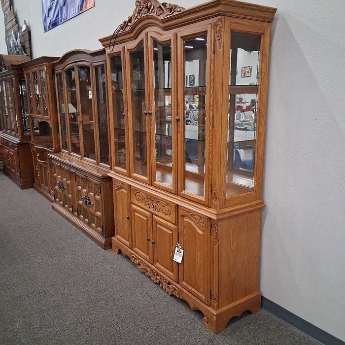 Surewood 2pc Oak Hutch