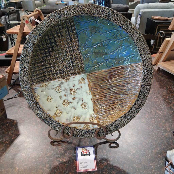 Ornate Plate w/ Stand