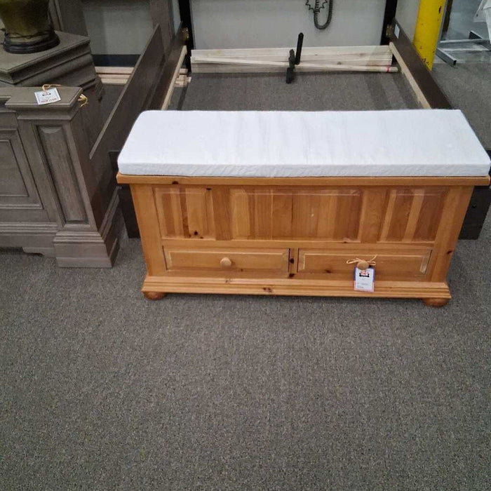 Notty Pine Bench w/ Cedar Chest