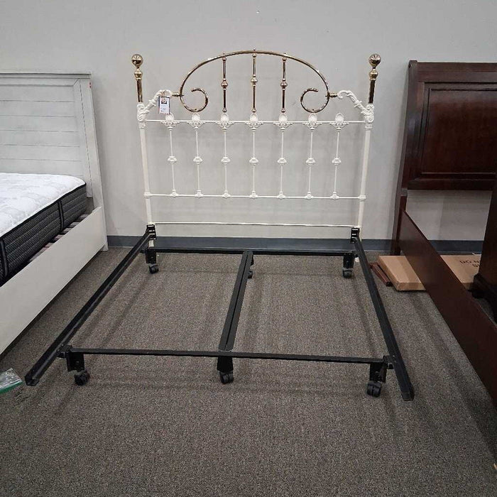 Q Metal Frame w/ Ornate White Headboard