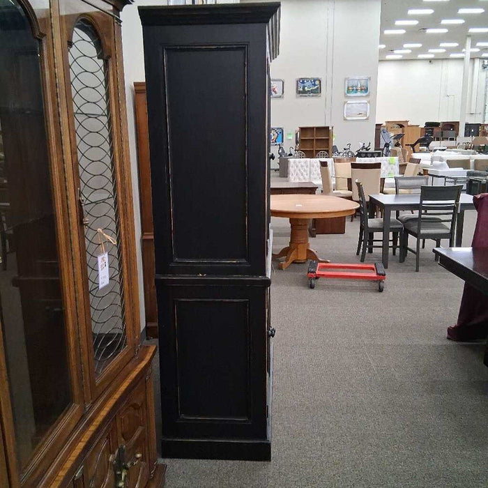 Custom Black 2 Pc Hutch