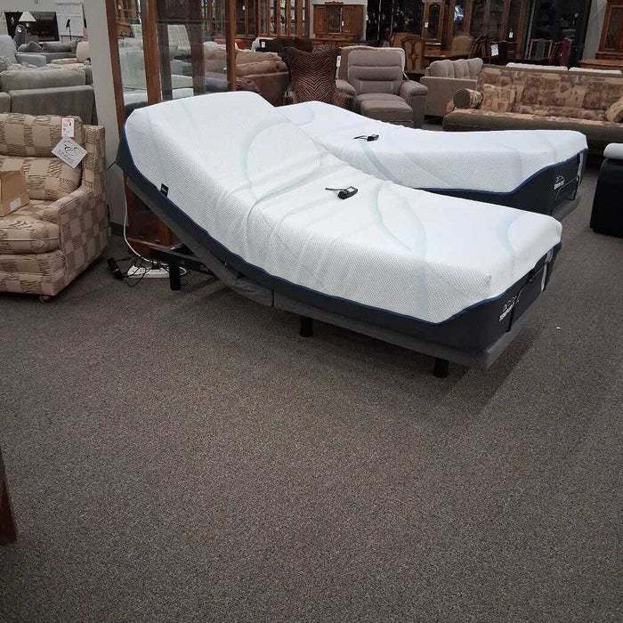 Twin Adj Base w/ Tempurpedic Mattress