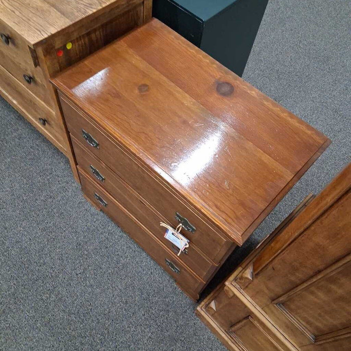 Cherry Finish 3 Dwr Dresser (Has Scratches)
