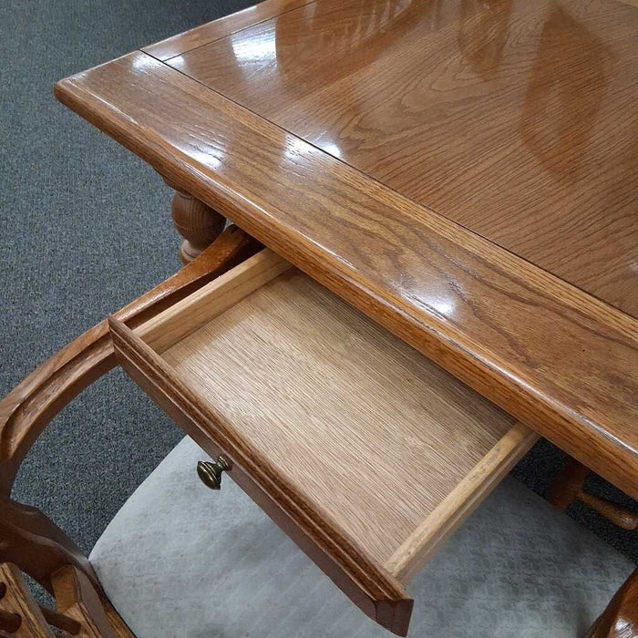 American Drew Oak Table w/ 1L & 6Ch