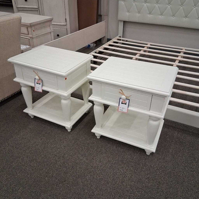 White Nightstand w/ Dwr