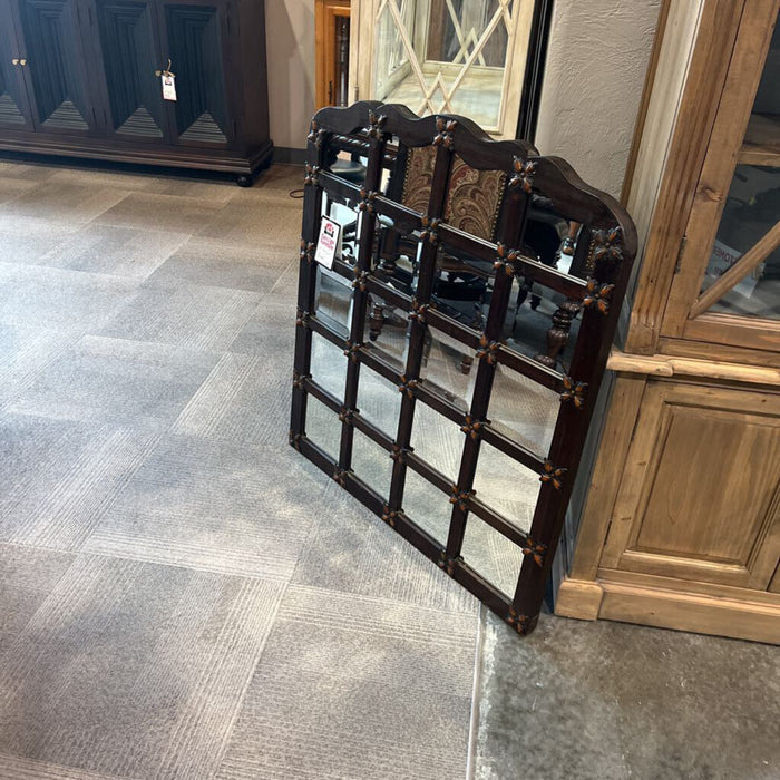 Dark Frame Mirror