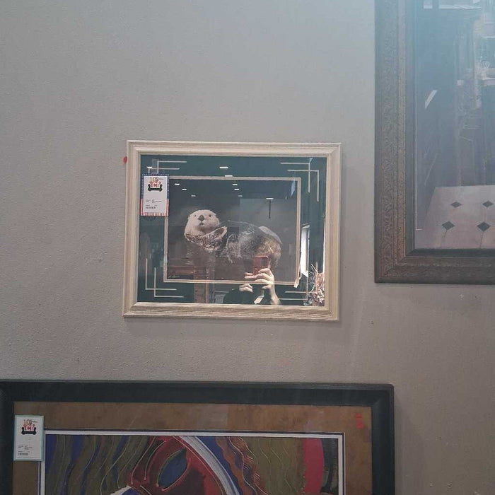 Otter Print White Frame