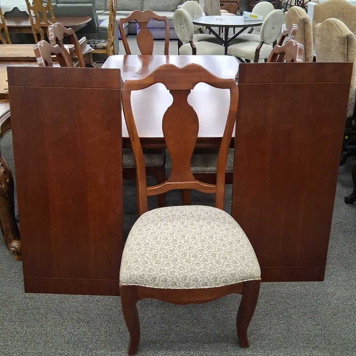Thomasville Dining Table w/ 2L & 6 Ch
