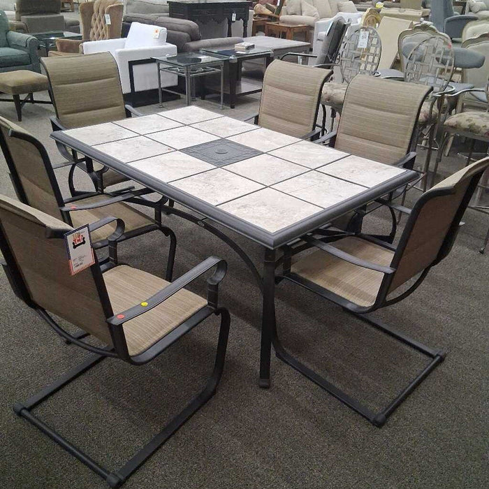 Hampton Bay Patio Table w/ 6 Chairs