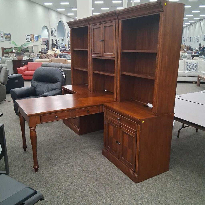 6 Piece Cherry Partners Desk