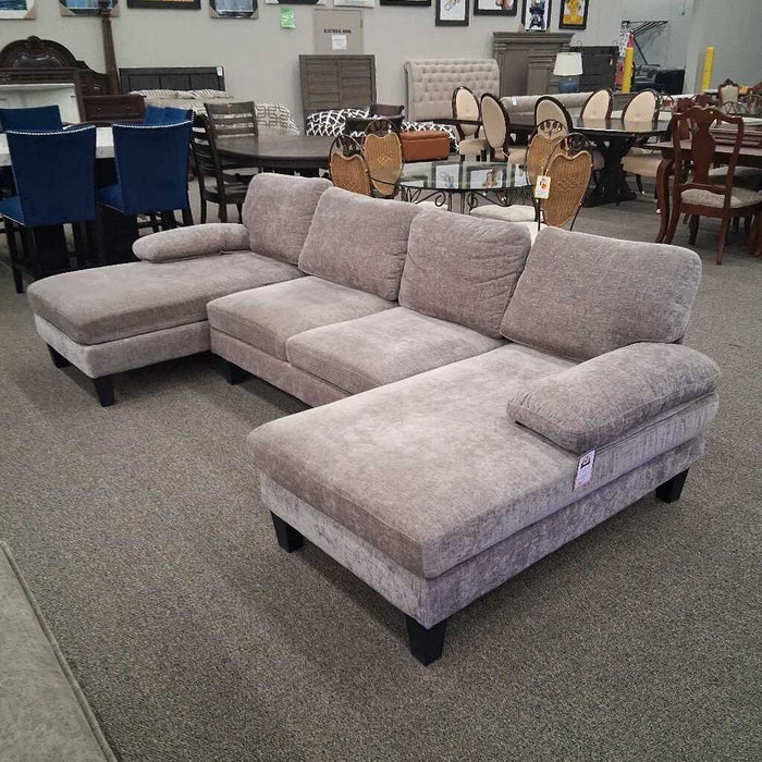 Small 3. Pc Gray Sectional