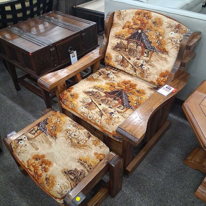 Rustic Wood Frame Chair w/ Otto
