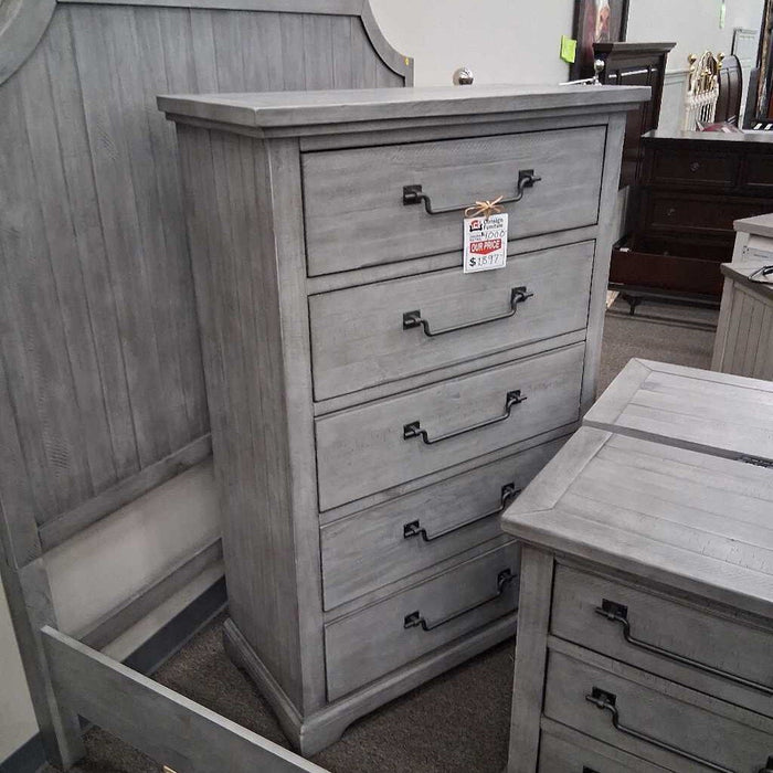 Gray Queen 6 Pc Bedroom Set
