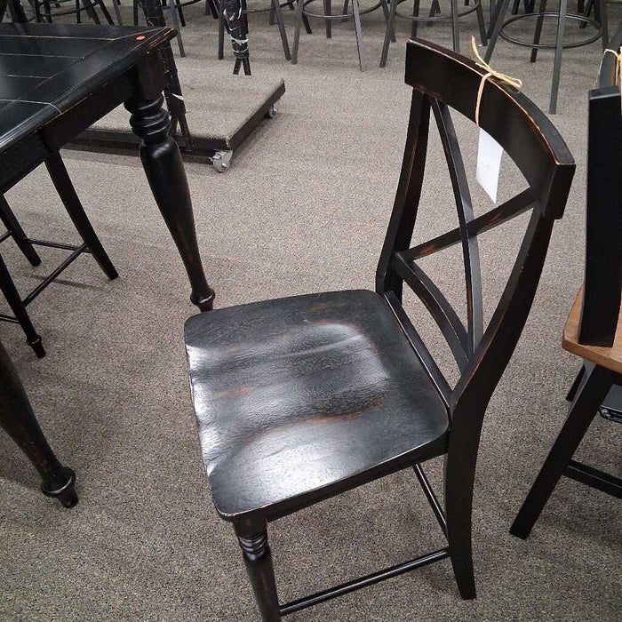Rustic Black Table w/ 4 Chairs 1 Leaf