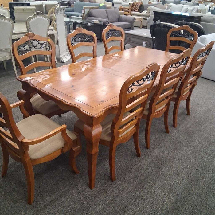 Light Wood Dining Table w 8 Chairs