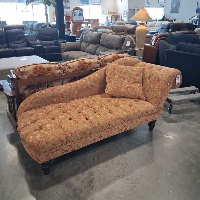 Red Pattern Fainting Couch