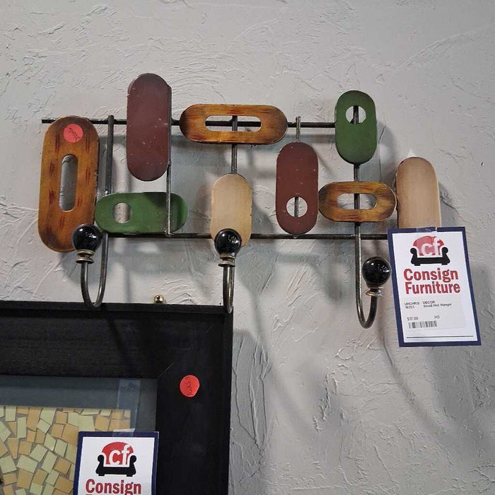 Small Hat Hanger