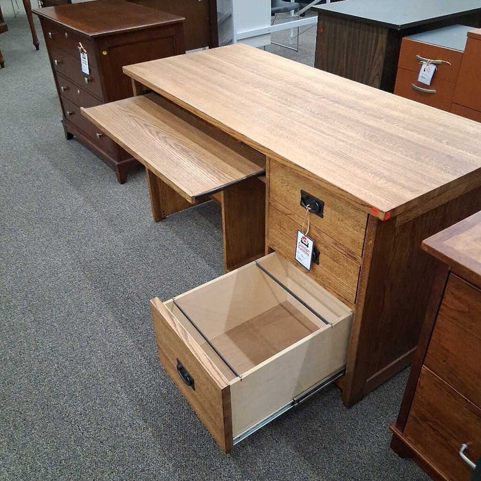 Craftmans Style Oak Desk