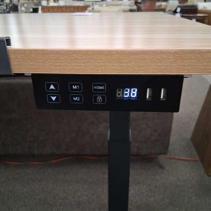 Wood Grain Black Frame Pwr Adj Desk