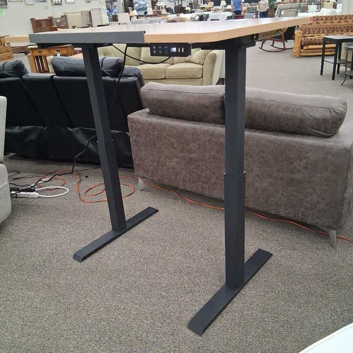 Wood Grain Black Frame Pwr Adj Desk