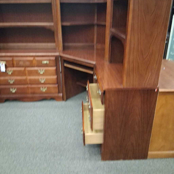 Broyhill Cherry 6 Pc Corner Desk Unit