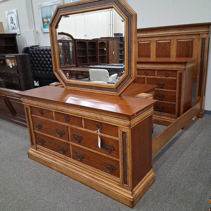 Klaussner 6 Pc Cherry Bedroom Set