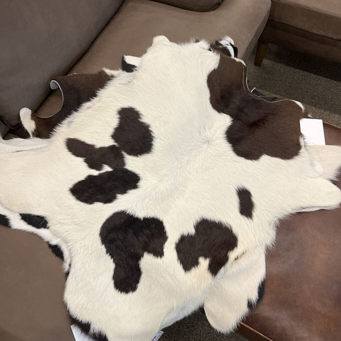 9065 Calfskin Chocolate Brown & White