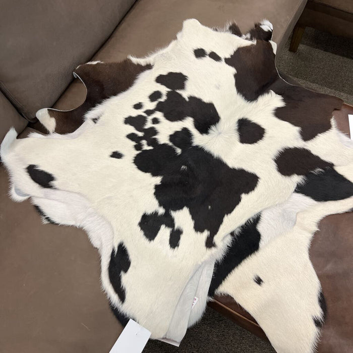 9065 Calfskin Chocolate Brown & White
