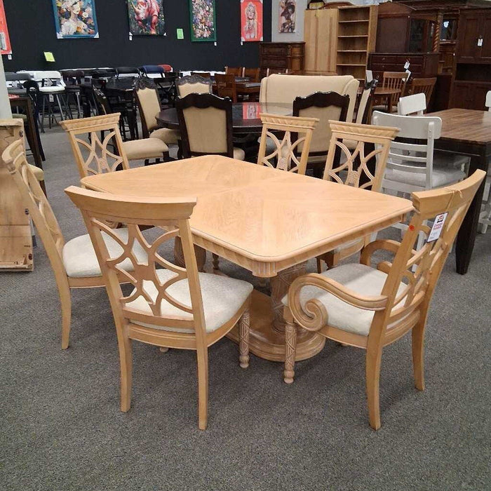 Blonde Wood Dining Table w/ 6Ch 1L