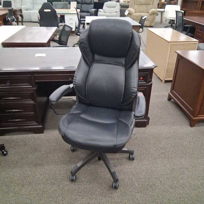 Black Office Chair (Has Scuffs on Arms)