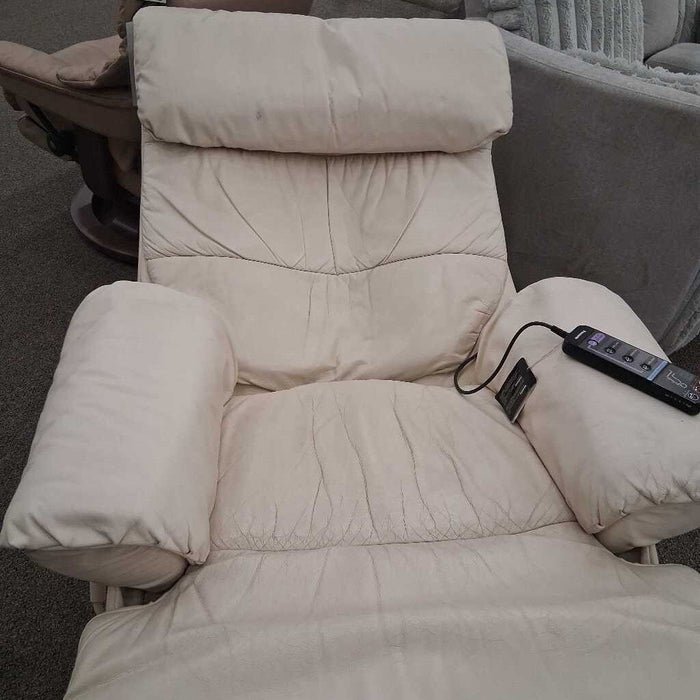 Panoramic White Leather Massage Chair