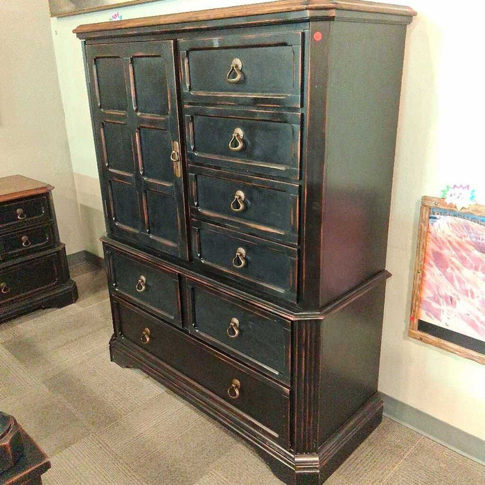 Rowley Crk CK/EK 6 Pc Black Bedroom Set