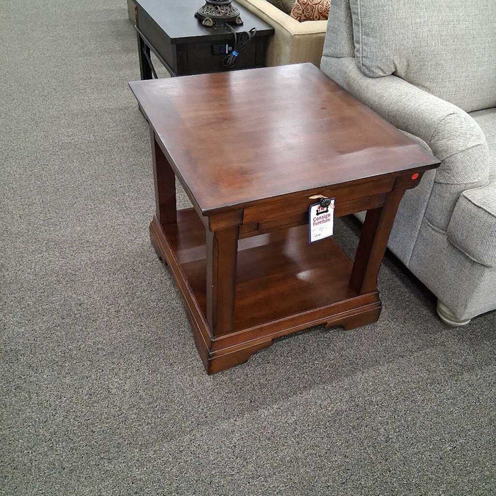 Aspenhome Cherry End Table w/ Dwr