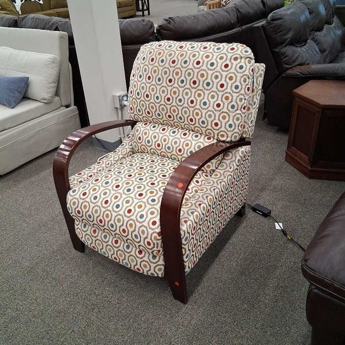Pattern Fabric / Wood Frame PB Recliner