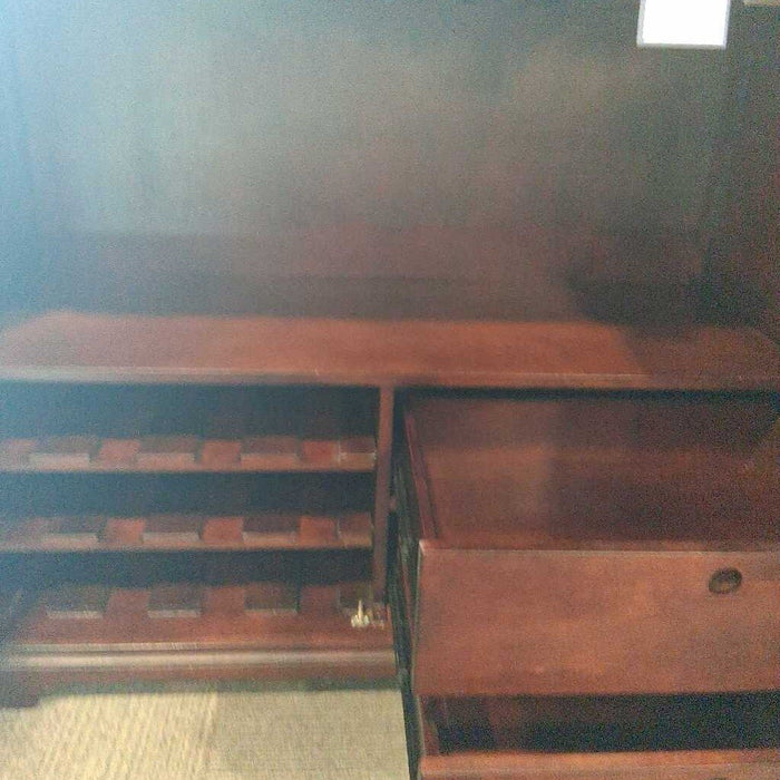 Marble Top Wine Bar (No Key)