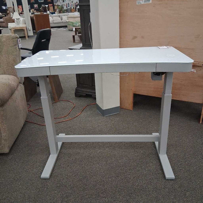 White Adjustable Desk w/ Pwr