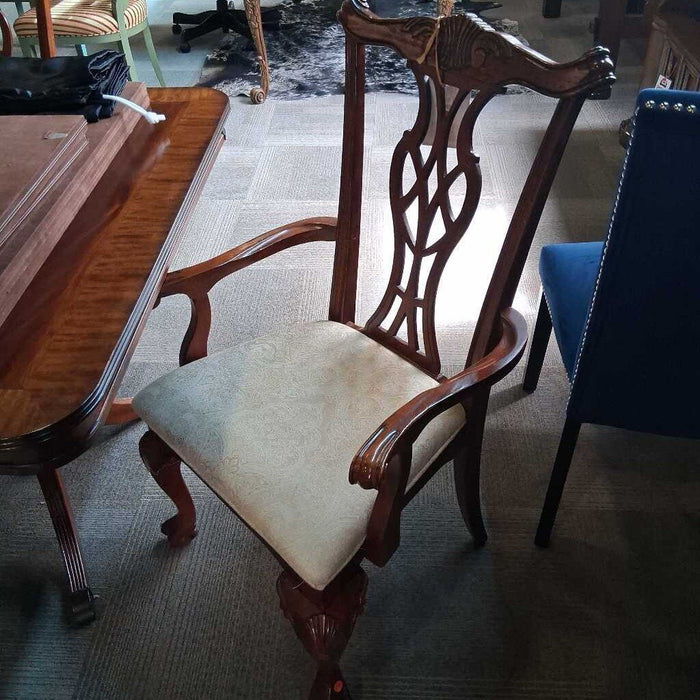 Duncan Phyfe Style Dining Table w/ 8Ch 2L