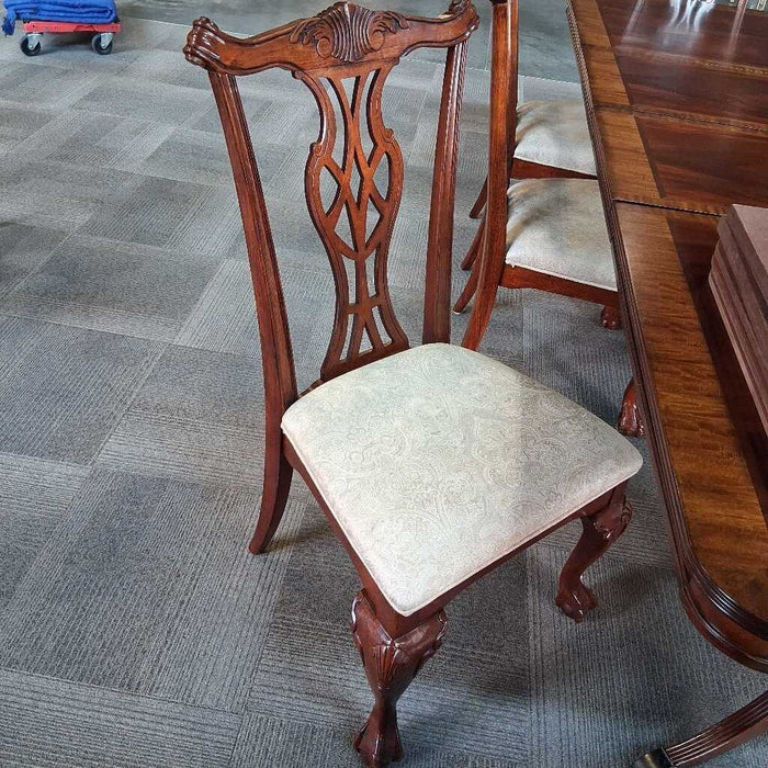 Duncan Phyfe Style Dining Table w/ 8Ch 2L