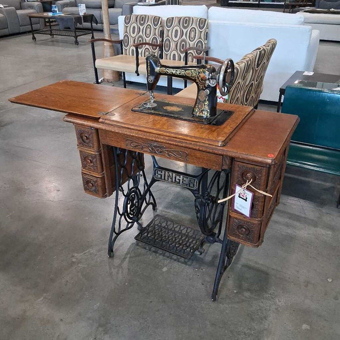 Vintage Singer Sewing Machine